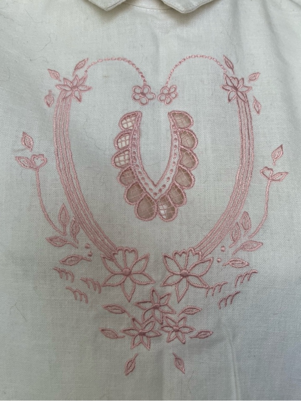 VINTAGE LINEN BLOUSE, EMBROIDERED BEAUTIFUL - Puff Sleeve Blouse - Picture 9 of 16